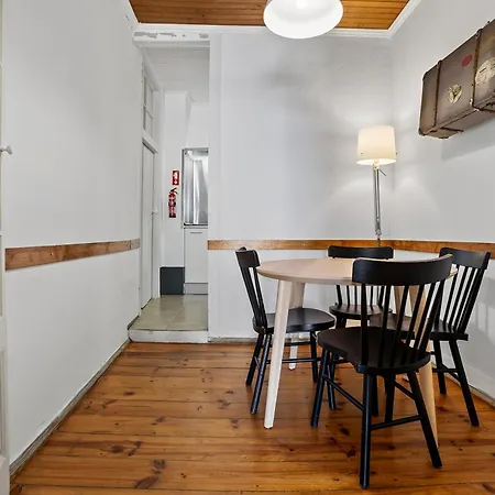 The Blue House - Lively Bairro Alto Apartmán *